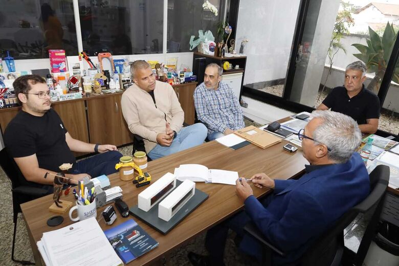 Suzano recebe gestores do município de Lavras para compartilhar avanços da administração