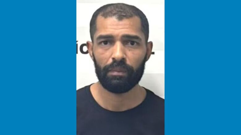 Ricardo D'Arcanjos Vicente foi condenado a 88 anos e 11 meses de reclusão, em regime inicial fechado, além do pagamento de 91 dias-multa, equivalente a R$ 4.604,60