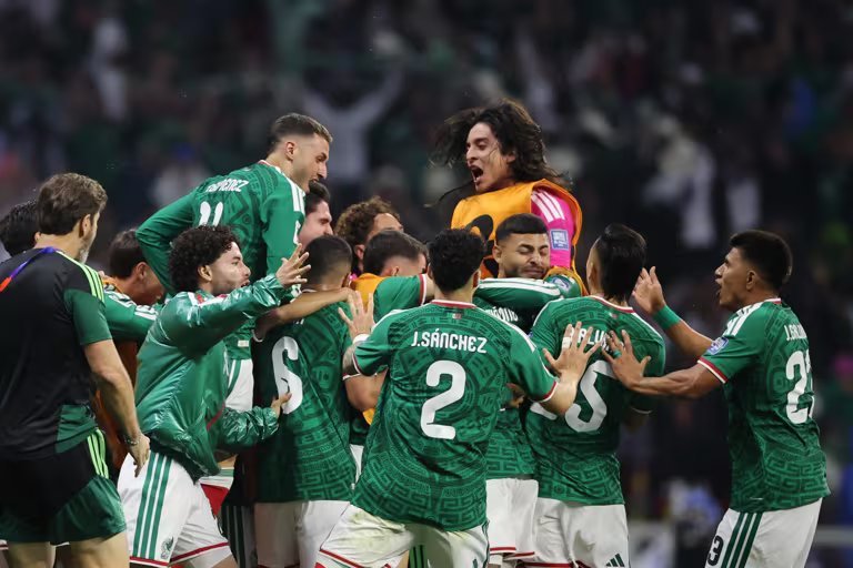 México venceu o Equador por 2 a 0 e avançou 