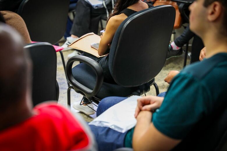 Oportunidades contemplam áreas como varejo, saúde, atendimento, serviços, estágio e jovem aprendiz