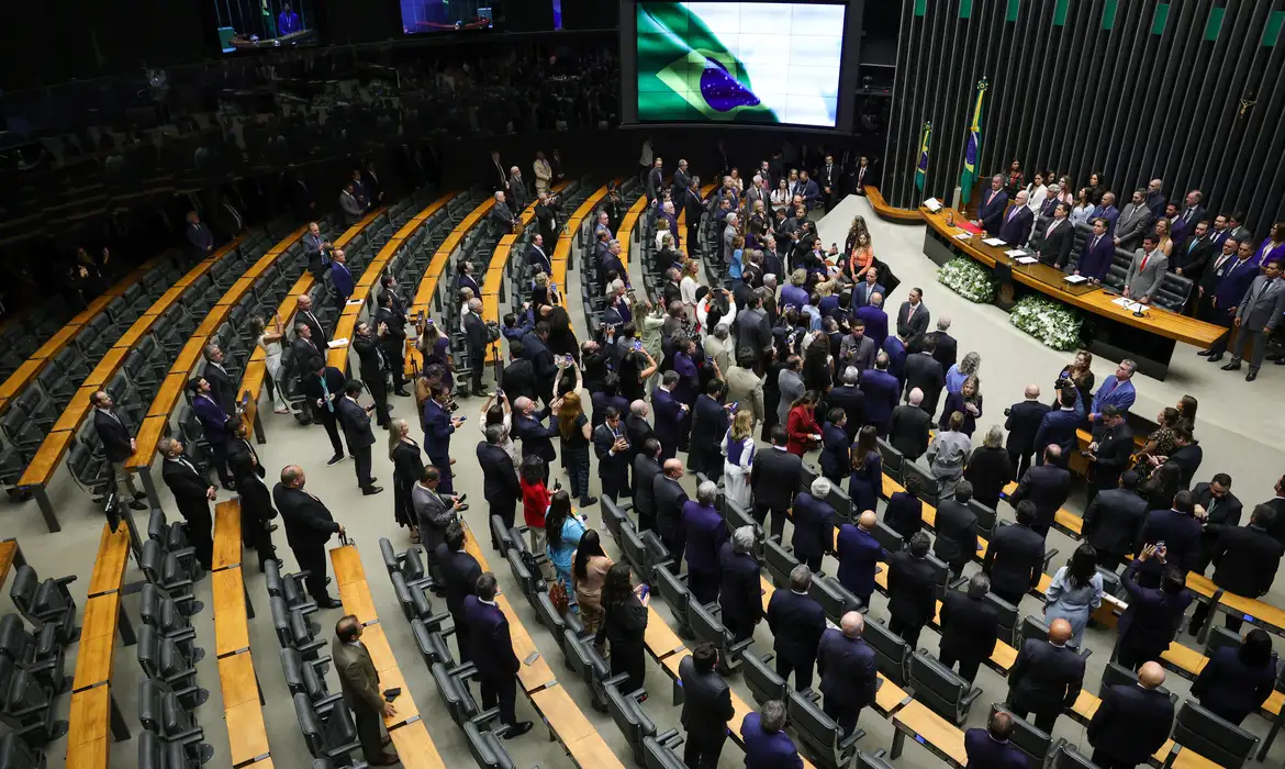 Um terço dos partidos explicou controle de emendas parlamentares