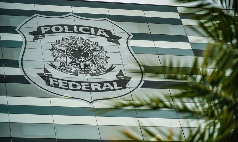Senador não comparece a depoimento na Polícia Federal