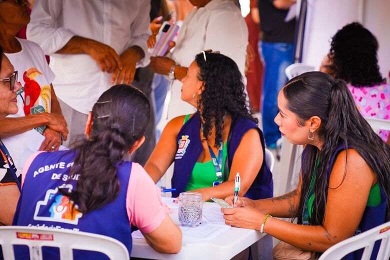 Prefeitura no Meu Bairro chega ao CDHU com mais de 50 serviços gratuitos para a população em Ferraz