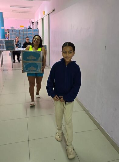 Distribuição dos kits de alimentos do programa Férias Sem Fome