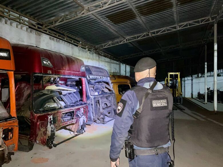 Operação identificou galpão utilizado por quadrilha e armazenamento de cargas