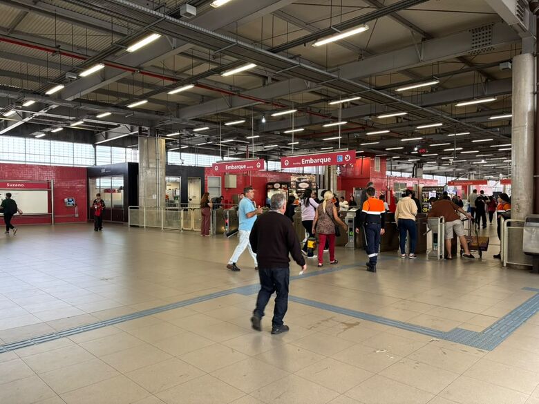 Passageiros lamentam concessão de nova empresa e enumeram prejuízos