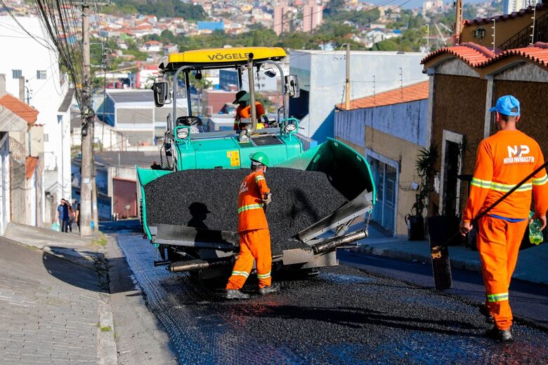 Primeira fase contemplou dezenas de vias em diversos bairros da cidade