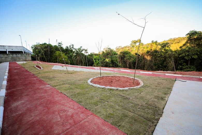 Espaço contará com mais de 100 metros de pista de caminhada, iluminação, paisagismo e área de convivência para os moradores