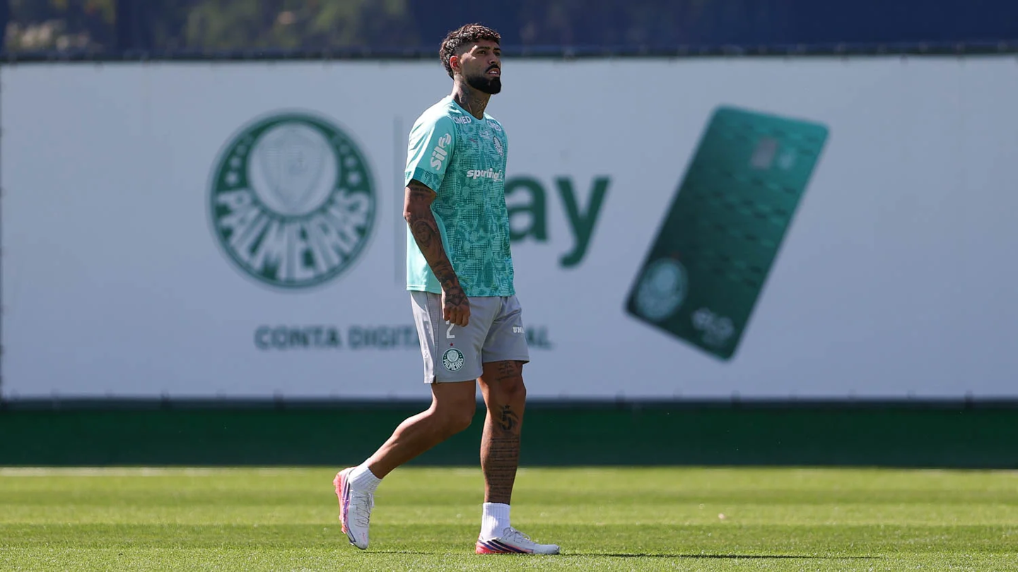 Alexander Barboza Participou de treinamento na Academia de Futebol