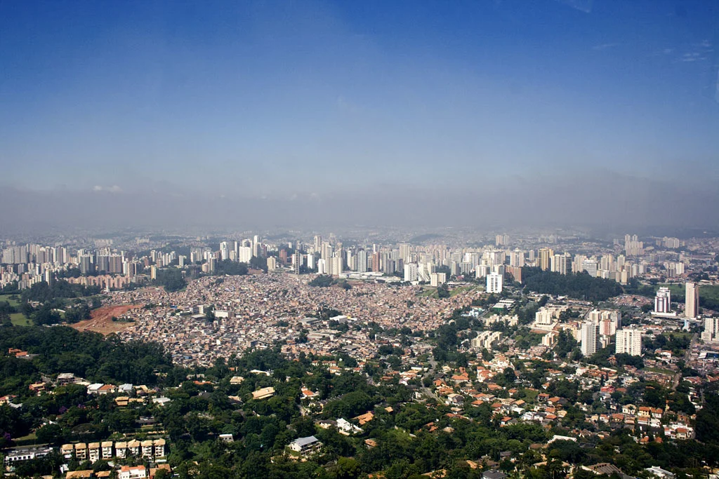 Na capital, as temperaturas ficarão na casa dos 17 e 31 graus.