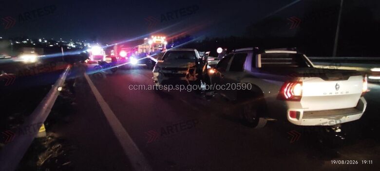 Colisão ocorreu no Rodoanel Mário Covas, na noite de quarta-feira (19)
