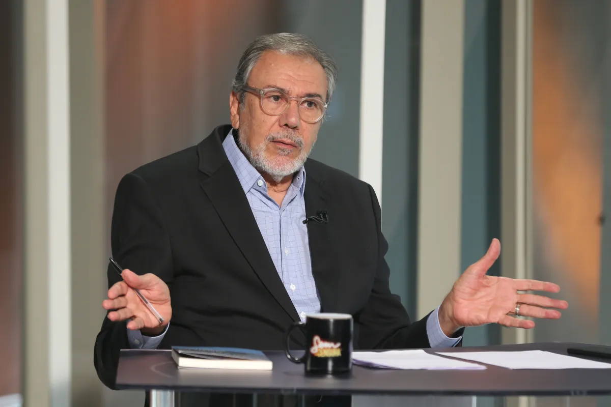 Morre Carlos Monforte, ex-apresentador do 'Bom Dia Brasil', aos 77 anos