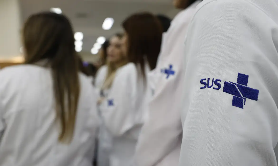 Programa Mais Médicos Especialistas deve ter novo edital em dezembro