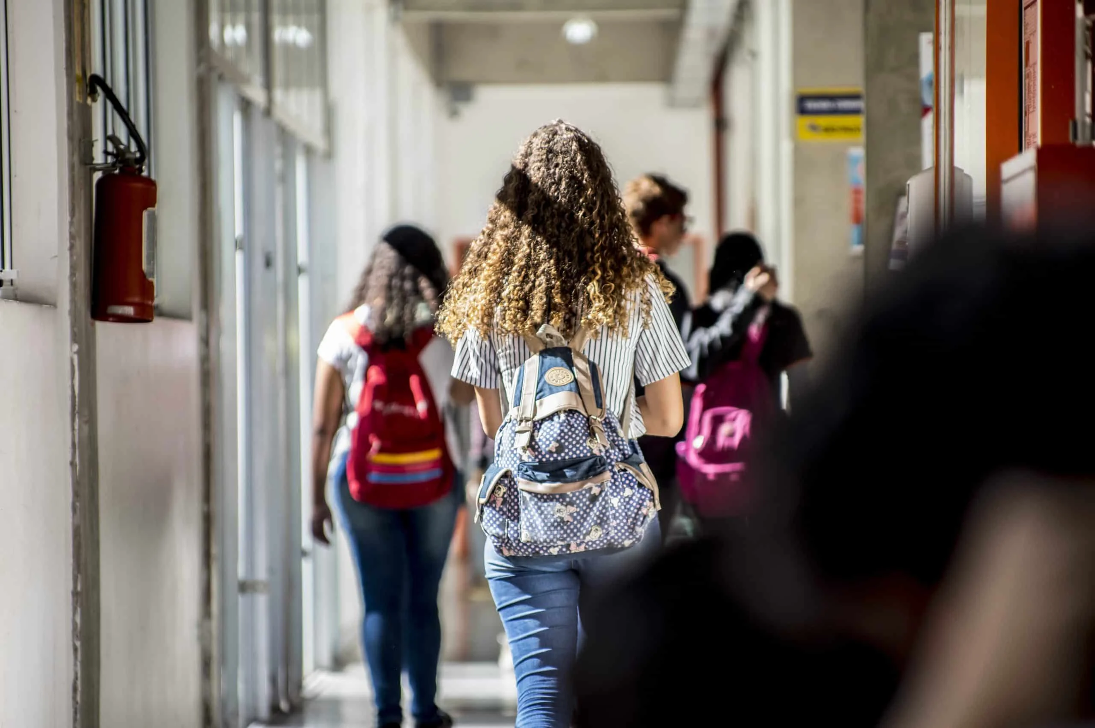 Ensino Médio da rede estadual avança em cinco cidades do Alto Tietê no Ideb 2025