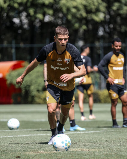 SÃO PAULO Se preparou para jogo neste sábado