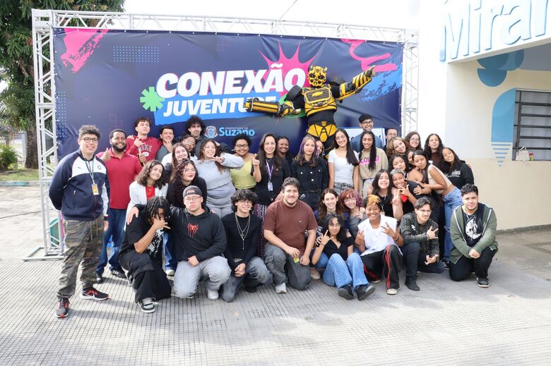 'Conexão Juventude' reuniu público para palestras sobre futuro e mercado de trabalho