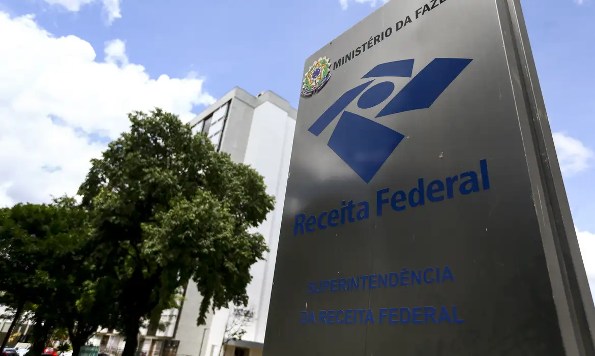 Receita soma R$ 1,876 trilhão nos sete primeiros meses de 2026