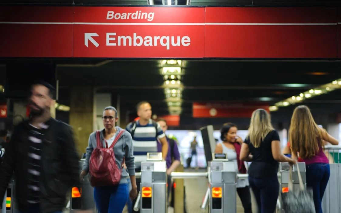 Linha 3-Vermelha, que atende parte da zona leste da capital e faz integração com as linhas afetadas, conta com trens adicionais em circulação.
