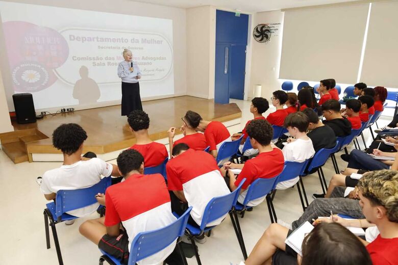 Programação abordou a eficácia da Lei Maria da Penha, os instrumentos existentes para coibir agressões de temas como bullying, cyberbullying e pedofilia