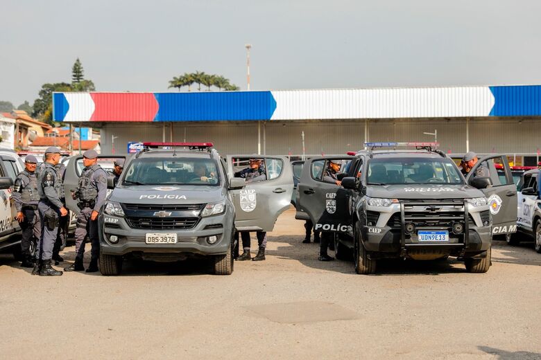 Ação conjunta reuniu 73 policiais militares, GCM, agentes de trânsito e Defesa Civil e resultou em oito prisões