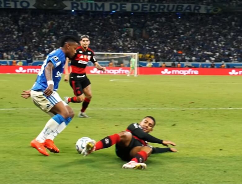 Cruzeiro e Flamengo empatam pelas oitavas de final da Libertadores