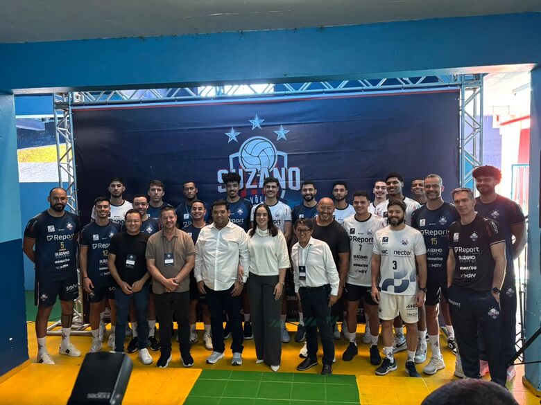 Suzano Vôlei apresentou oficialmente seu elenco, comissão técnica e os novos uniformes para a temporada 2026/27 em evento com presença de autoridades e patrocinadores