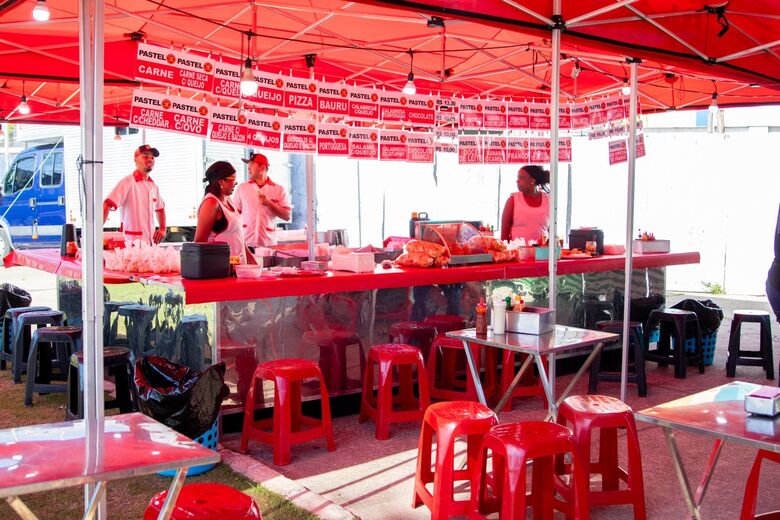 Feiras de Ferraz levam sabor e tradição aos bairros