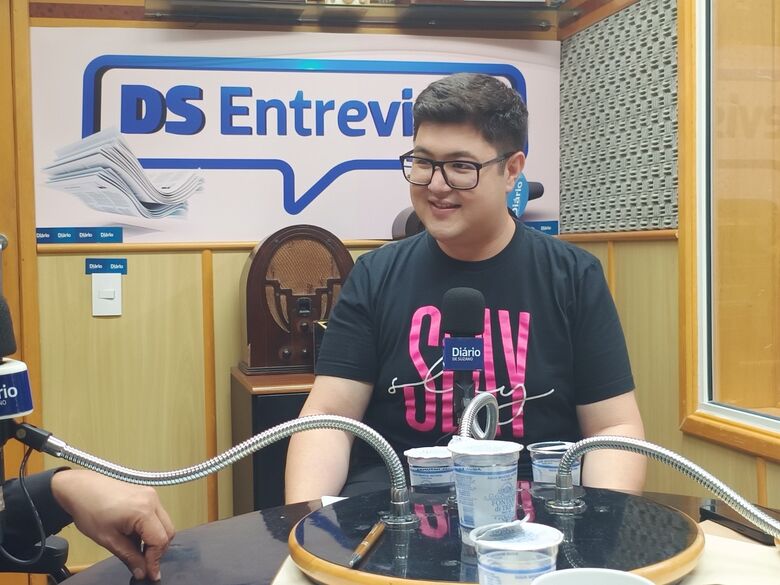 Paulo Pavione esteve no DS Entrevista ao vivo