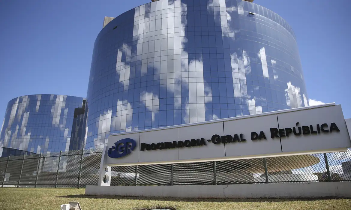 STF deu prazo de cinco dias para a Procuradoria-Geral da República (PGR) se manifestar sobre o relatório da Polícia Federal (PF) que faz menções ao ministro Alexandre de Moraes e o próprio procurador-geral, Paulo Gonet
