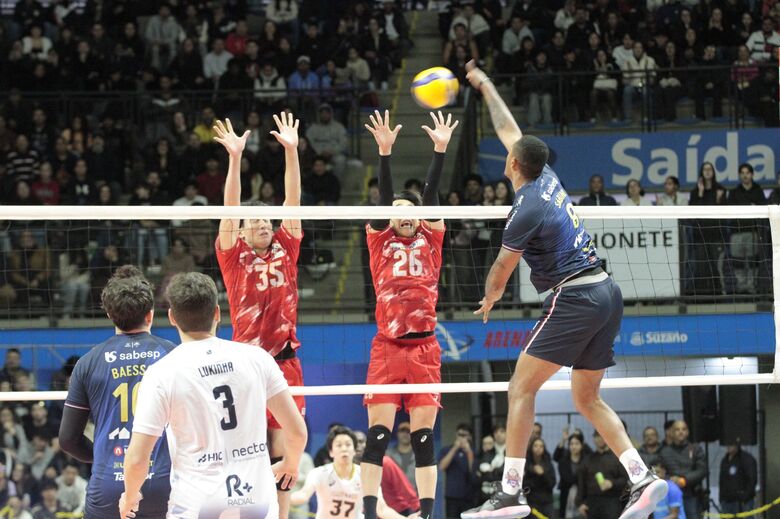 Suzano Vôlei mostra força e vence amistoso contra a seleção japonesa