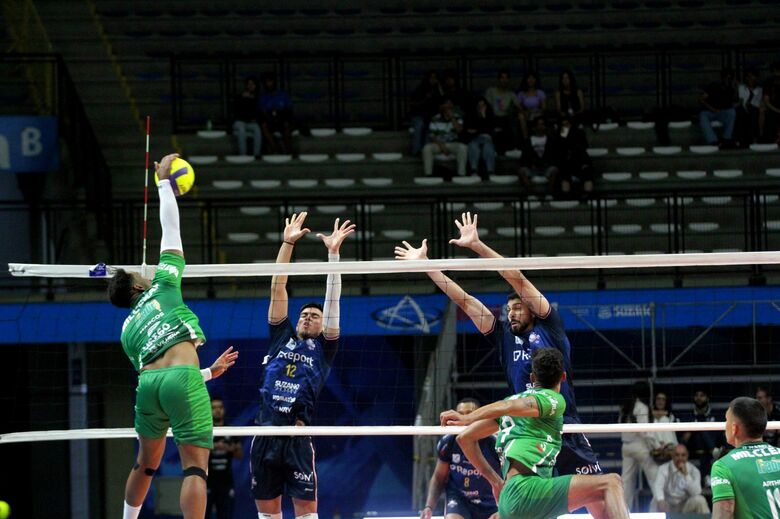 Antes de amistoso contra Japão, Suzano Vôlei derrota Ilhabela no Paulista