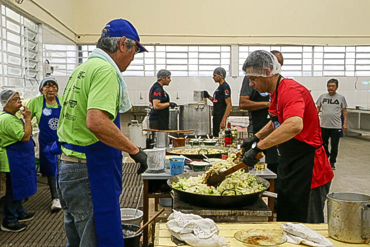 Tradicional Festival do Yakisoba recebendo mais de 1,5 mil pessoas ao longo do dia
