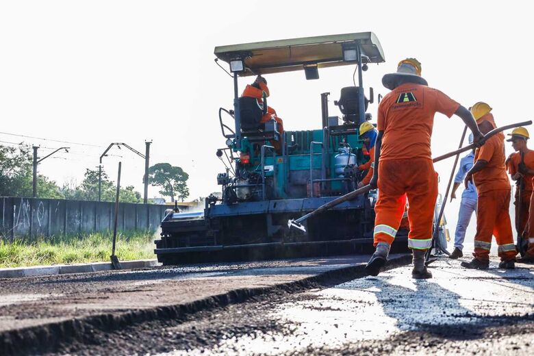 Serviços realizados no trecho que faz limite com Mogi das Cruzes representa última etapa do trabalho, complementando as intervenções já executadas no restante da via