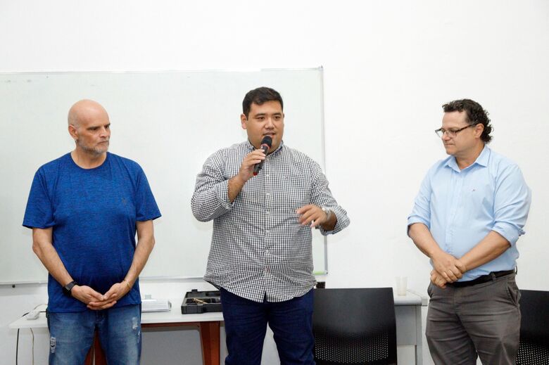 Prefeito empossa novos membros do Conselho dos Direitos da Criança e do Adolescente
