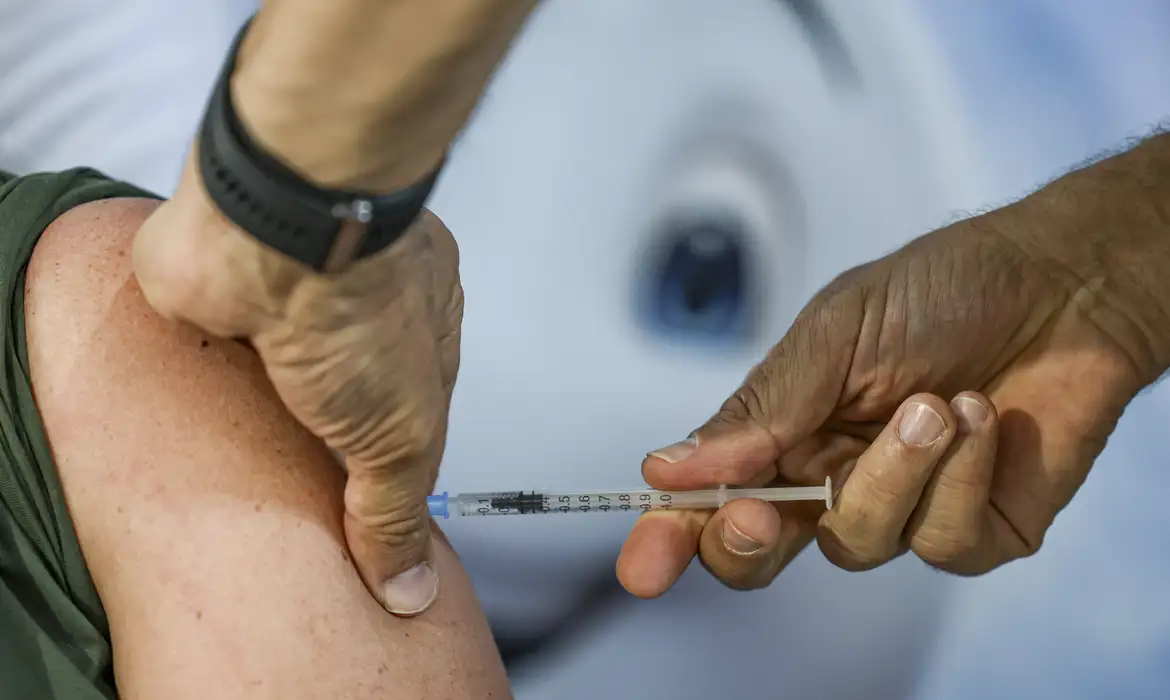 Mais de 8 milhões de doses de vacinas foram aplicadas em todo o país durante a Campanha Nacional de Multivacinação de 2026