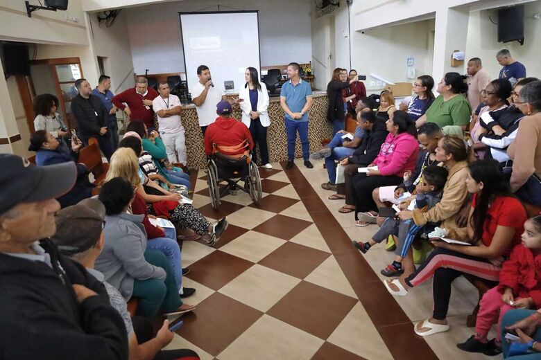 A Prefeitura de Suzano reuniu mais de 400 moradores do Miguel Badra no sábado passado (19/09) para confirmar os avanços que estão sendo viabilizados para garantir o direito de propriedade na localidade definida como Gleba 2