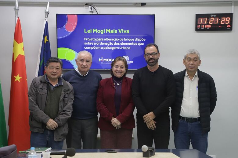 A reunião teve como mediador o presidente do colegiado parlamentar, Clodoaldo de Moraes (PL), com a presença dos membros Pedro Komura (União Brasil) e Vitor Emori (PL).