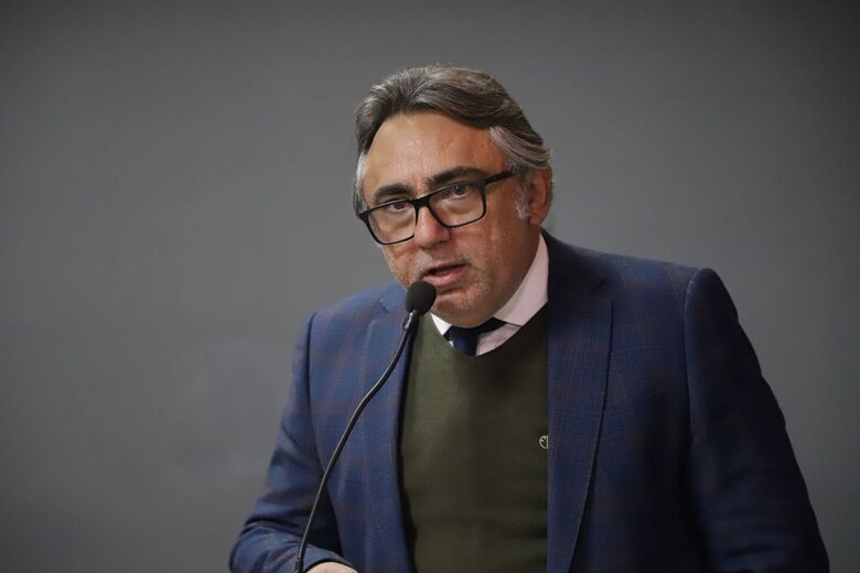 De autoria do presidente da Casa de Leis mogiana, Francimário Vieira Farofa (PL), a iniciativa contou com o aval da totalidade de vereadores