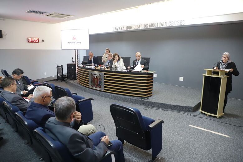 Câmara aprova Moção de repúdio contra ex-dirigente de Ensino por apologia a regimes totalitários