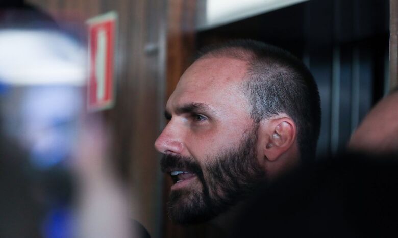 Primeira Turma do STF mantém condenação de Eduardo Bolsonaro