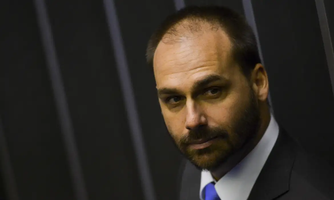 Pena inclui um ano de detenção e multa de R$ 80 mil
