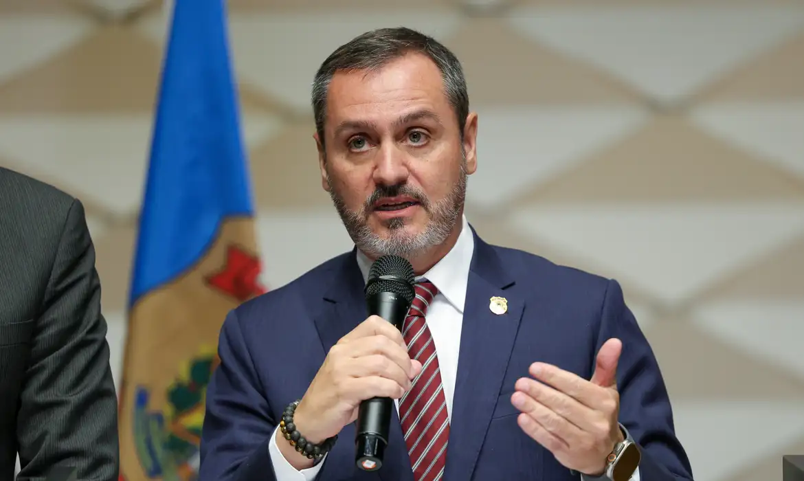 Mendonça afasta Andrei Rodrigues da direção-geral da Polícia Federal 