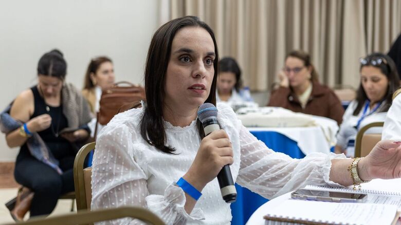 Primeira-dama participa de curso voltado a gestoras para fortalecer atuação à frente do Fundo Social