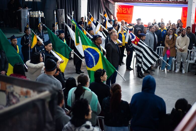 O Desfile Ecológico, realizado no Clube União, reuniu crianças e famílias da rede municipal de ensino