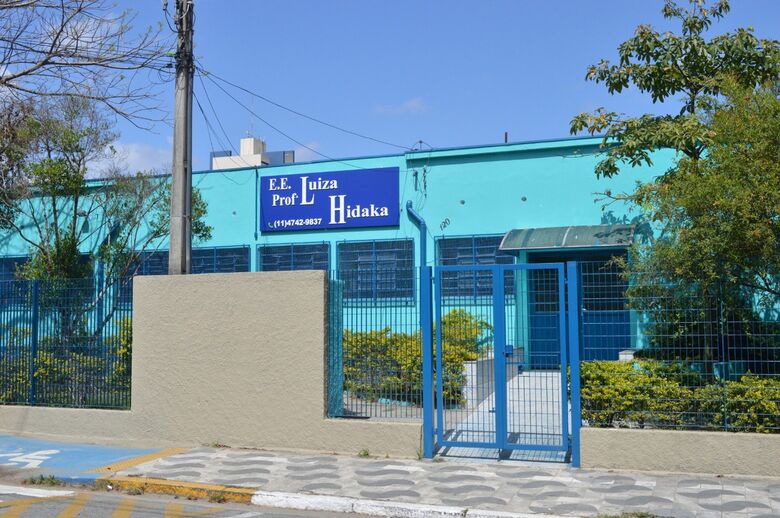 Escola Estadual Professora Luiza Hidaka passa por reparos após danos causados pelas chuvas