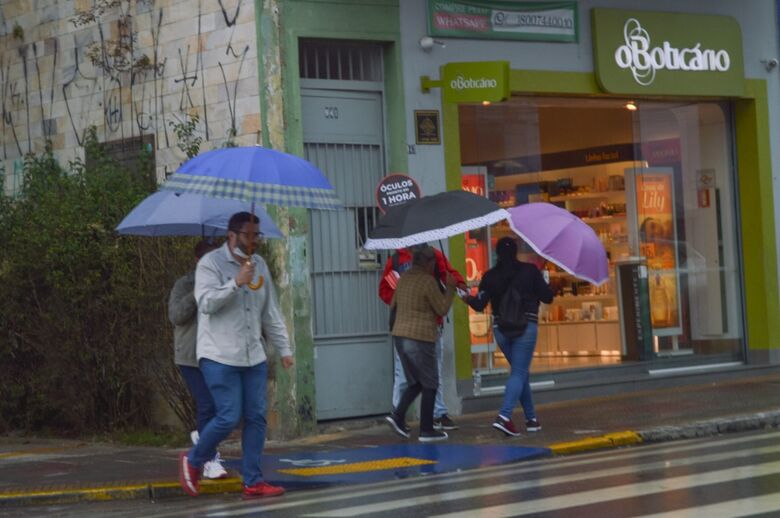 Chuvas atingiram a região sem registro de ocorrências graves nas cidades do Alto Tietê