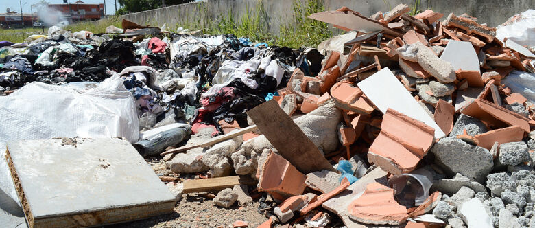 Entulho irregular de resíduos da construção civil poderá gerar multa