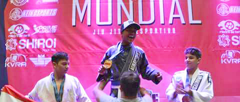 Suzanense consagrou-se campeão mundial de jiu-jitsu