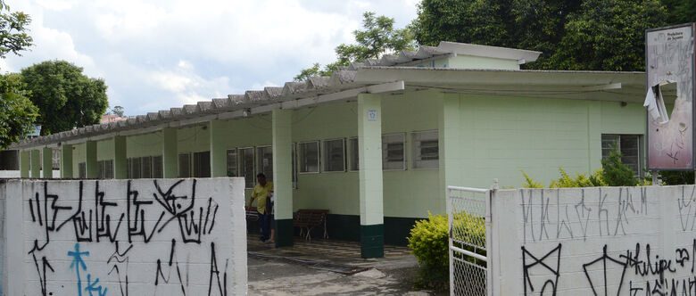 Posto do Jardim Vitória passa por situação precária, afirma pacientes