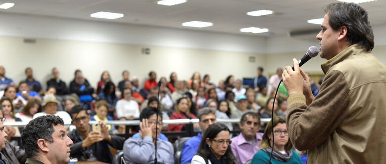 Gian Lopes (PR) pediu apoio de todos durante audiência pública realizada no plenário da Câmara